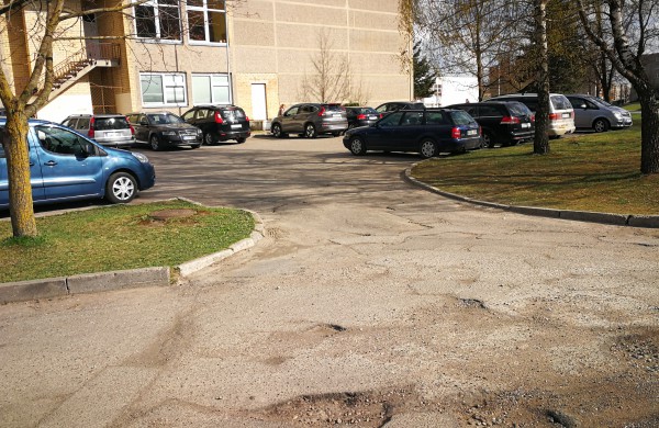 Jonavietis: „Apsilankykite mėnulyje, pasivažinėkite krateriais“ 