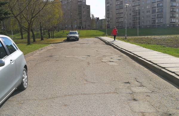 Jonavietis: „Apsilankykite mėnulyje, pasivažinėkite krateriais“ 