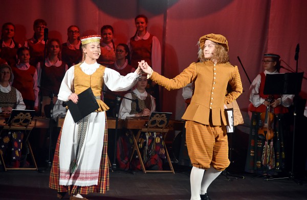 Jaunimas pavertė Jonavą tautinių šokių sostine