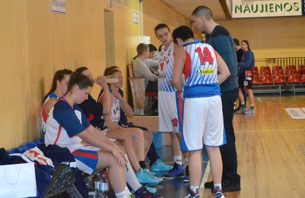 Tragiškai žaidusios Jonavos krepšininkės namuose patyrė fiasko