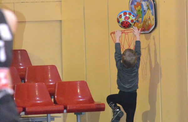 Tragiškai žaidusios Jonavos krepšininkės namuose patyrė fiasko