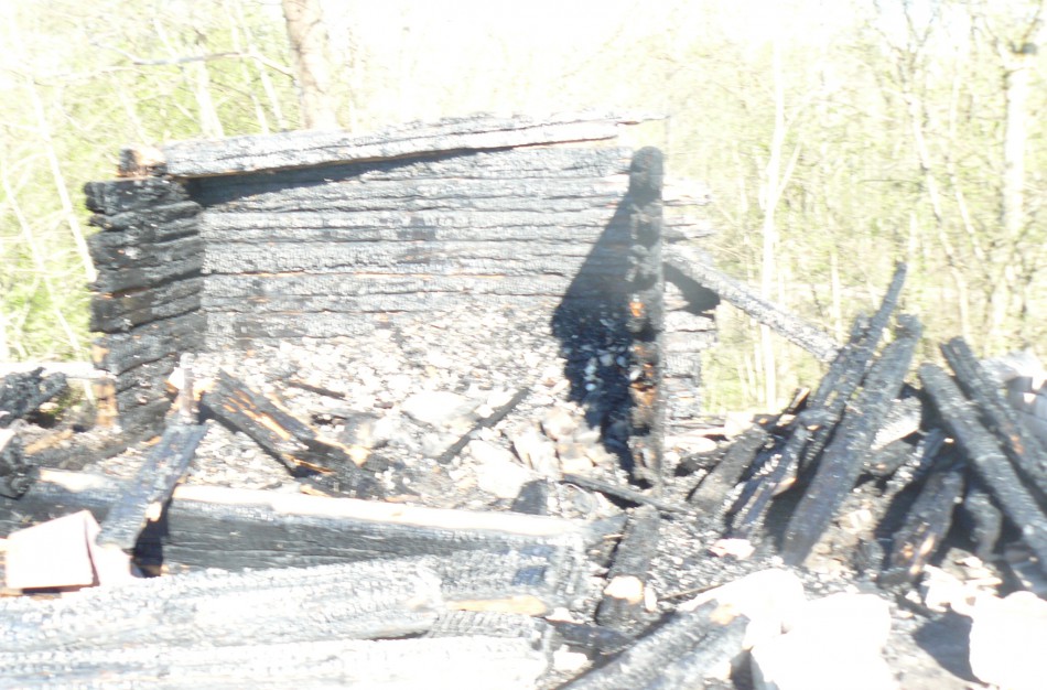 Sekmadienį sudegė medinė pirtis 