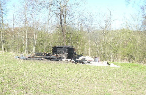 Sekmadienį sudegė medinė pirtis 