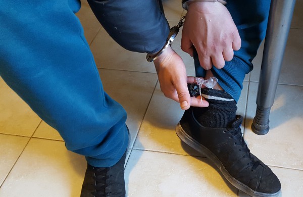 Nustatyta grupė asmenų, sukčiavusių ir platinusių narkotines medžiagas socialiniuose tinkluose