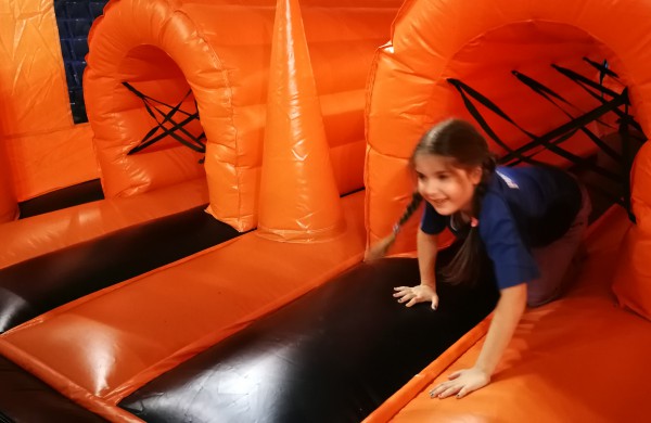 Jonavos sporto arenoje paminėtas sveikatą stiprinančių mokyklų veiklos 25-metis 