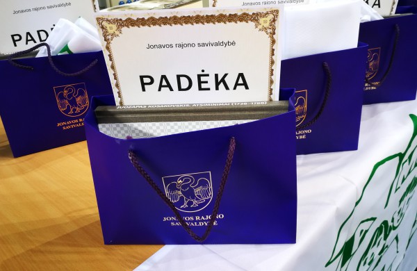 Jonavos sporto arenoje paminėtas sveikatą stiprinančių mokyklų veiklos 25-metis 