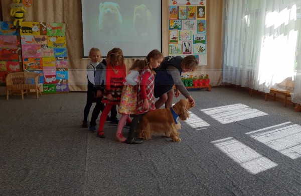 Jonavos mokykloje-darželyje  „Bitutė” paminėta geriausio žmogaus draugo diena