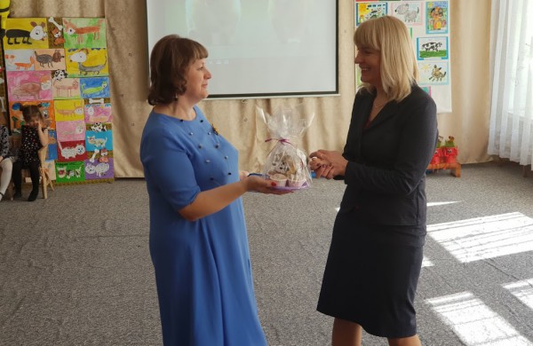 Jonavos mokykloje-darželyje  „Bitutė” paminėta geriausio žmogaus draugo diena