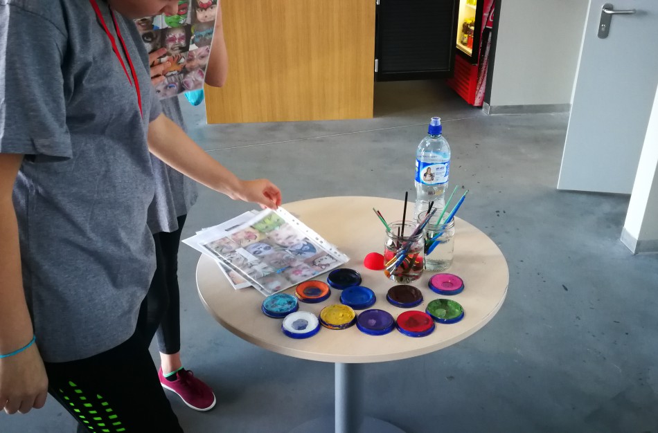 Skelbiamos paskutinės mokslo metų dienos rajono mokyklose – mokiniams trumpesnės vasaros atostogos