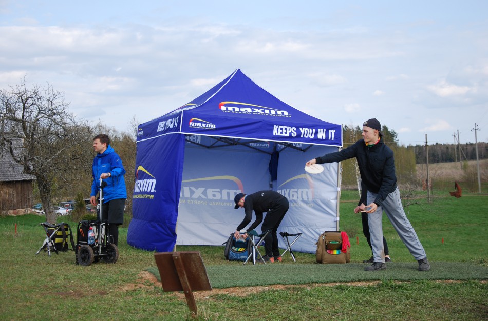 Baltijos šalių diskgolfo turo pirmame etape Zarasuose dominavo estai, tarp lietuvių aukščiausia vieta - jonaviškiui