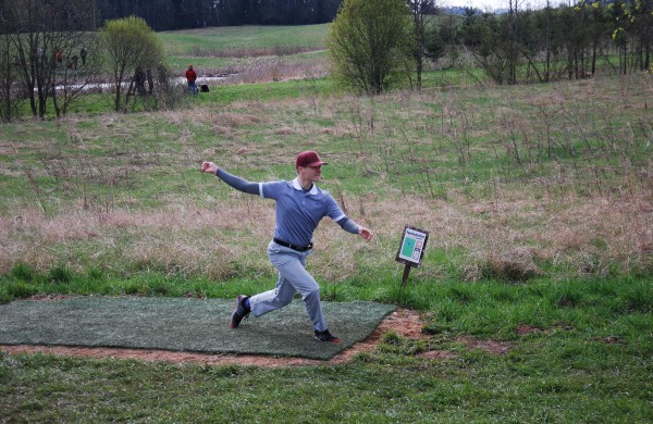 Baltijos šalių diskgolfo turo pirmame etape Zarasuose dominavo estai, tarp lietuvių aukščiausia vieta - jonaviškiui