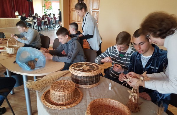 Rajoninis integruotos veiklos projektas „Lino spalvos“