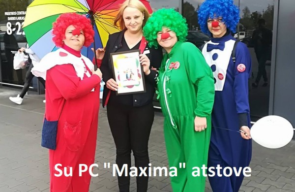 Raudonos nosies akcijos klounai užkariauja jonaviškių širdis