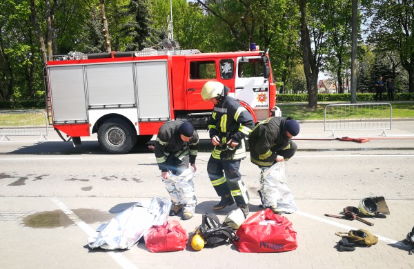 Šiandien iškilmingai paminėta Šv. Florijono diena - žiūrovai liko sužavėti 