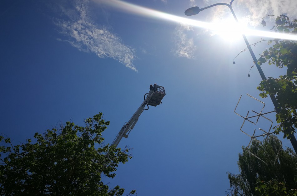 Dėl smurto artimoje aplinkoje į butą teko pakliūti per langą