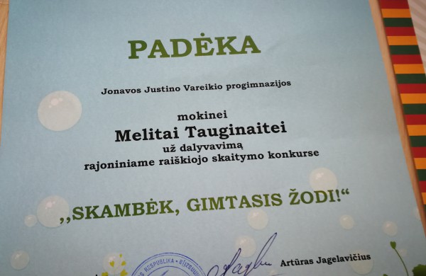 Rajoniniame mokinių skaitymo konkurse nugalėjo J.Vareikio progimnazijos mokinė