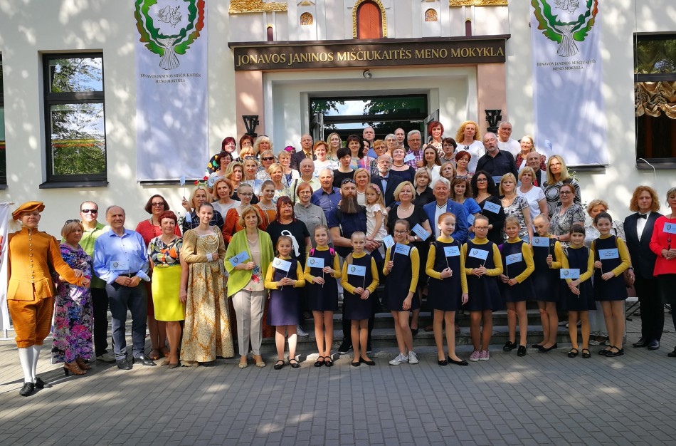 Iškilmingai paminėtos J.Miščiukaitės 70-osios gimimo metinės