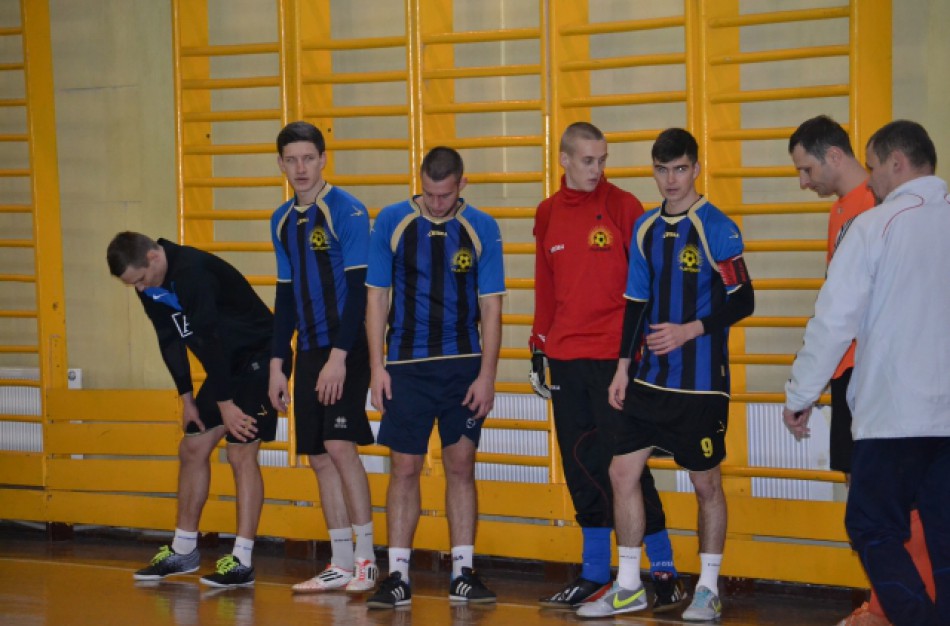 Pajėgiausios salės futbolo komandos susitiks pusfinaliuose