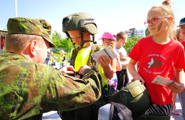 Pirmą kartą surengta tokio masto šventė – šviečiamasis renginys „Būk vasarą saugus!“
