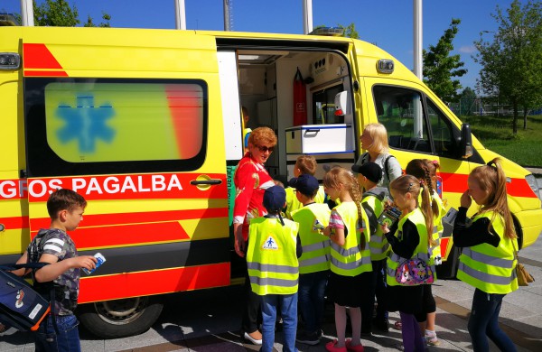 Pirmą kartą surengta tokio masto šventė – šviečiamasis renginys „Būk vasarą saugus!“