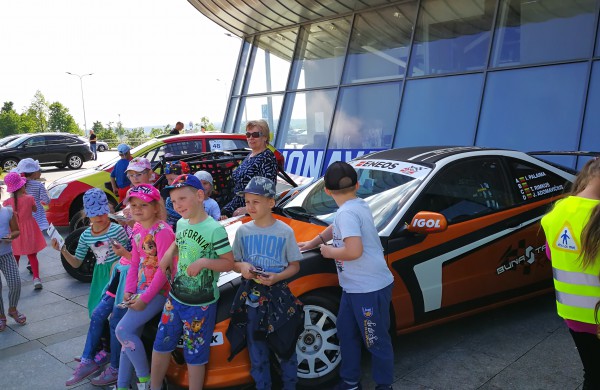 Pirmą kartą surengta tokio masto šventė – šviečiamasis renginys „Būk vasarą saugus!“