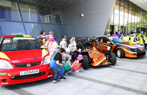 Pirmą kartą surengta tokio masto šventė – šviečiamasis renginys „Būk vasarą saugus!“