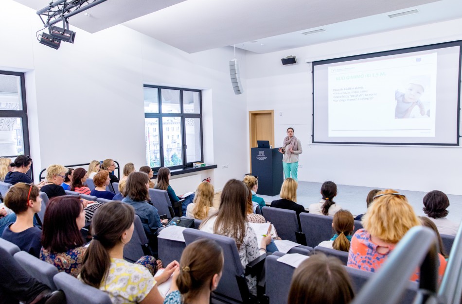 “Tėvų linijos” psichologė J.Baltuškienė: “Patenkinus vaiko poreikius, krizių galima išvengti”