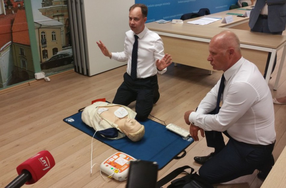 Lietuvoje bus įrengtas specialus pagalbos tinklas su defibriliatoriais – projektas bus įgyvendinamas ir Jonavoje