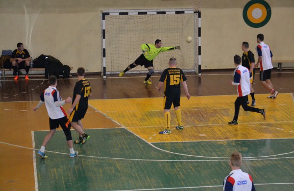 Pirmuosius įvarčius mušusios komandos patyrė nesėkmes