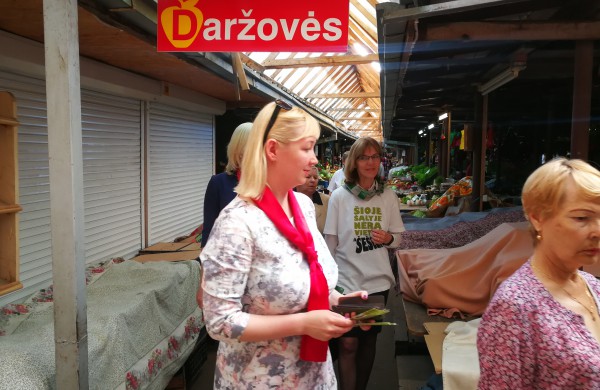 VMI ir "Sodra" specialistai Jonavos turgavietėse sukėlė sąmyšį
