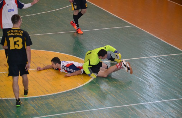 Pirmuosius įvarčius mušusios komandos patyrė nesėkmes