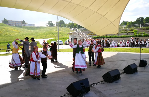 Smagiai paminėta Tarptautinė kaimynų diena bei duotas startas vasaros festivaliui