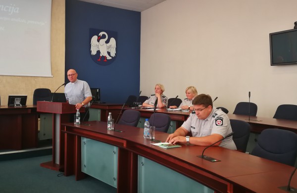 Prekyba žmonėmis – visos bendruomenės skaudulys 