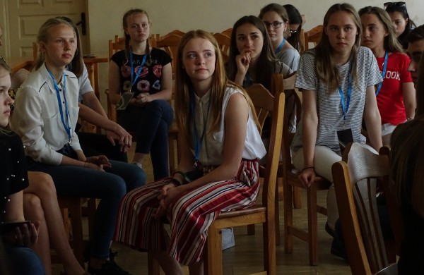 Mokinių savivaldų konferencija „Atspirties taškas“ – įgytų žinių taikymas praktikoje 