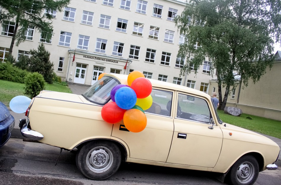 Paskutinio skambučio dalyviai pažeidžia KET