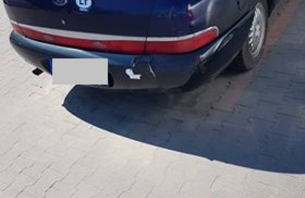 Ar prekybos centro aikštelė tampa automobilių sąvartynu?