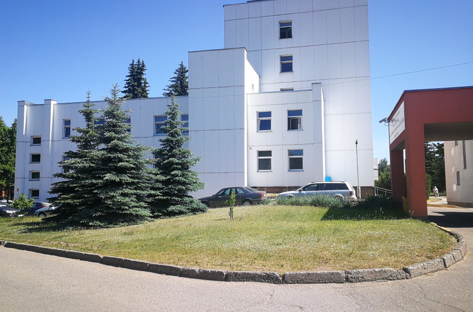 Bus pradėtas Jonavos ligoninės automobilių aikštelės įrengimas