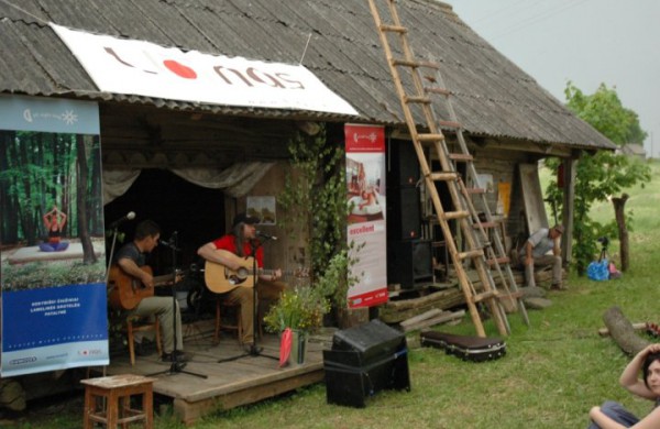 Į poezijos atlaidus kviečiami ir menininkai, ir nekilnojamojo turto pirkėjai