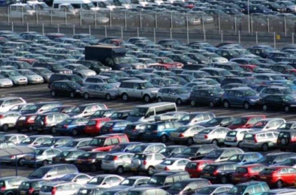 Pareigūnai įspėja – būkite itin atidūs, pirkdami naudotą automobilį