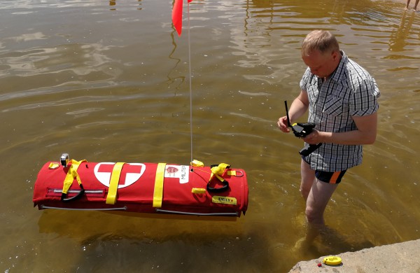 Jonaviškiai pirmieji Lietuvoje išbandė autonominius robotus – gelbėtojus  vandenyje