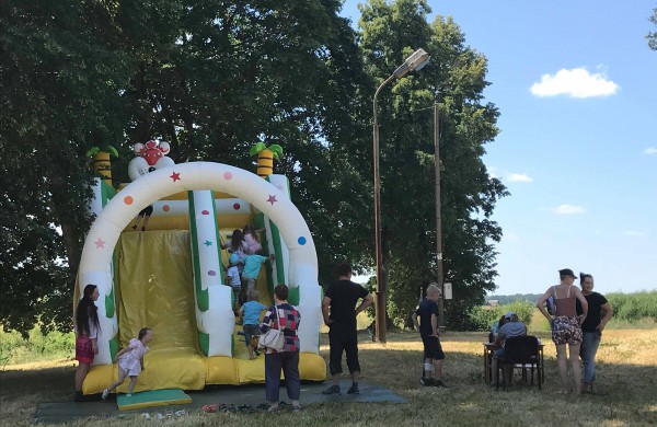 Štai ir praūžė vestuvių muzikantų šventė – konkursas „Iš viso svieto į vieną vietą“ Kulvoje
