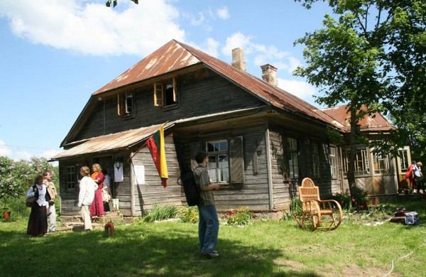 Į poezijos atlaidus kviečiami ir menininkai, ir nekilnojamojo turto pirkėjai