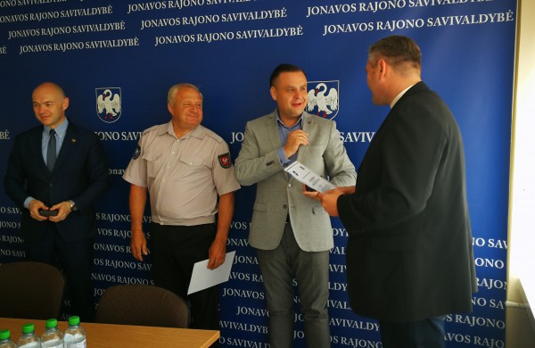 Vis sparčiau pildosi Jonavos r. ugniagesių savanorių gretos 