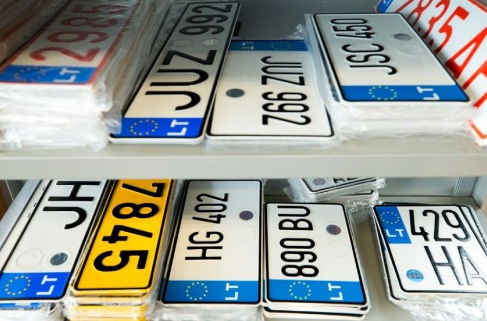 Perpus pinga motorinių transporto priemonių valstybinio numerio ženklai