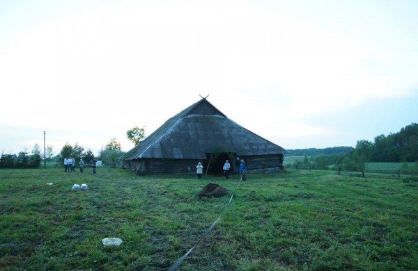 Į poezijos atlaidus kviečiami ir menininkai, ir nekilnojamojo turto pirkėjai