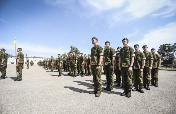 Rukloje ir Tauragėje į atsargą išleisti beveik 1000 šauktinių
