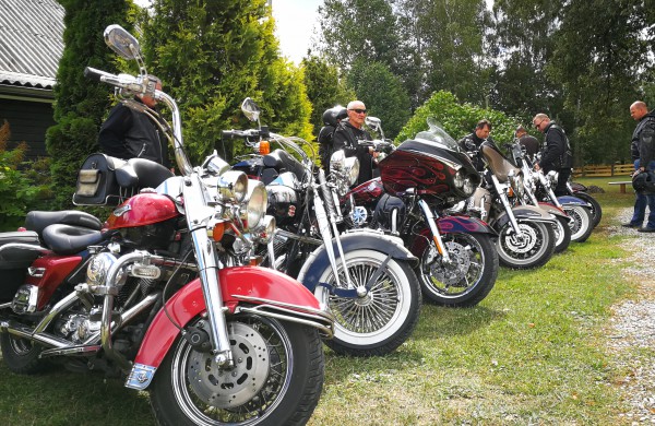 Baikerių klubas „Weak of Will MC“ atšventė 15 metų gimtadienį