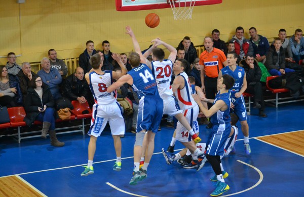 Skirtingai susiklėsčiusios rungtynės „Petrochemai“ padovanojo pergalę ir skaudų pralaimėjimą