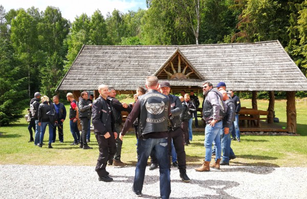 Baikerių klubas „Weak of Will MC“ atšventė 15 metų gimtadienį