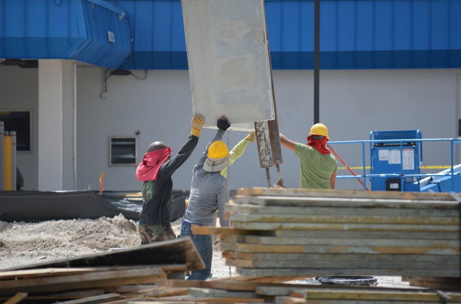 VMI primins statybininkams apie jų pamirštą sumokėti PVM